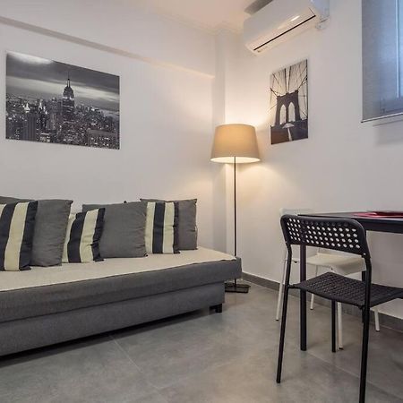 Hilton Area Brand New Comfortable Apartment Athen Eksteriør billede