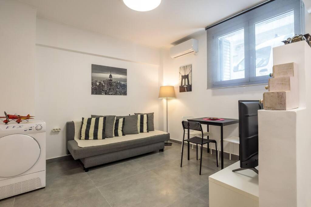 Hilton Area Brand New Comfortable Apartment Athen Eksteriør billede
